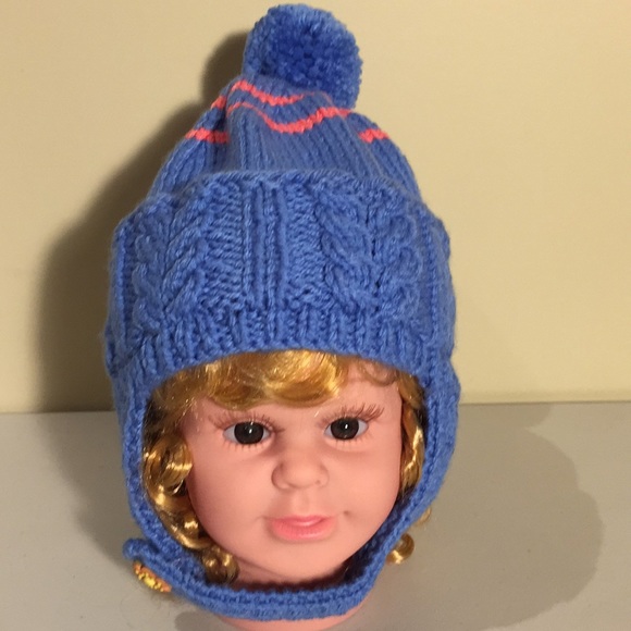 Hand Knit Child's Winter Hat + 2 Pairs Mittens - Picture 3 of 15